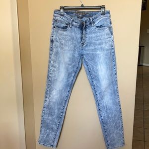 American Eagle extreme flex 4 jeans